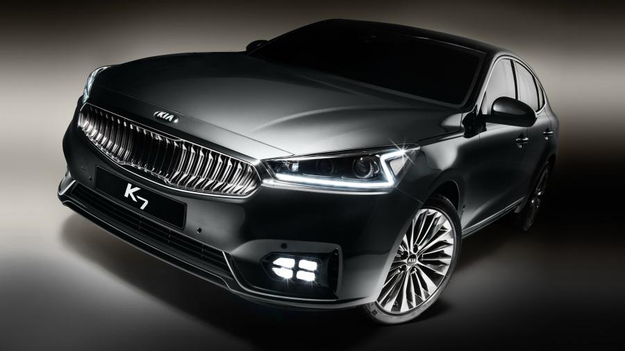  Kia K7 (YG) 2015 года  (фото 2 из 9)